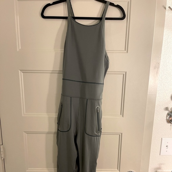 Free people movement onesie. Size medium NWOT - Picture 3 of 8